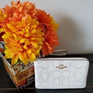 NWT white leather Coach wristlet